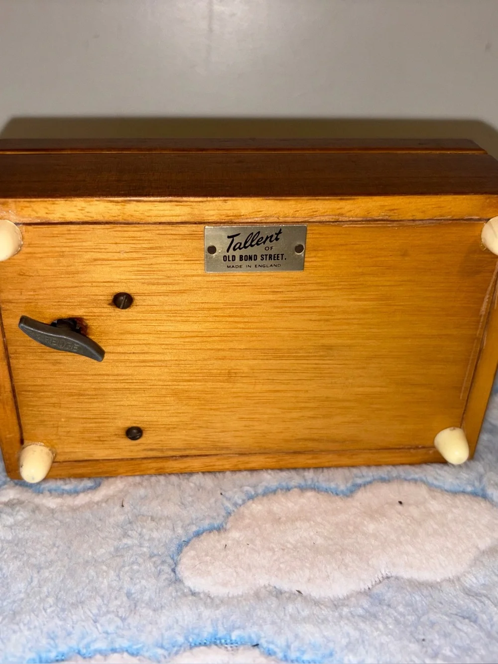 Vintage Tallent of Old Bond Street  musical jewellery box With Spaniel Dog